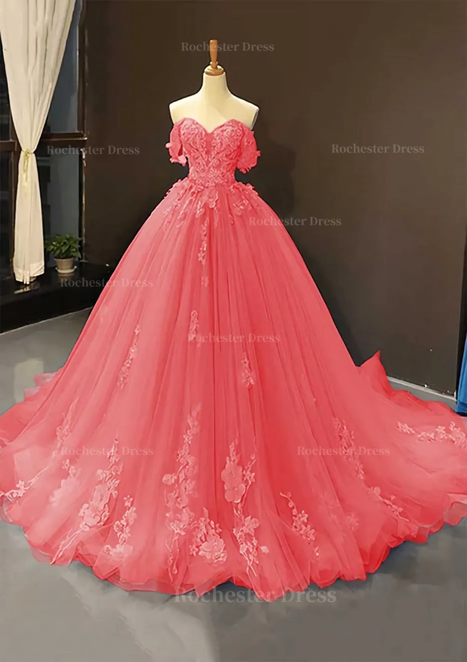 Ball Gown Off-the-Shoulder Sweep Train Tulle Prom Dress With Appliqued