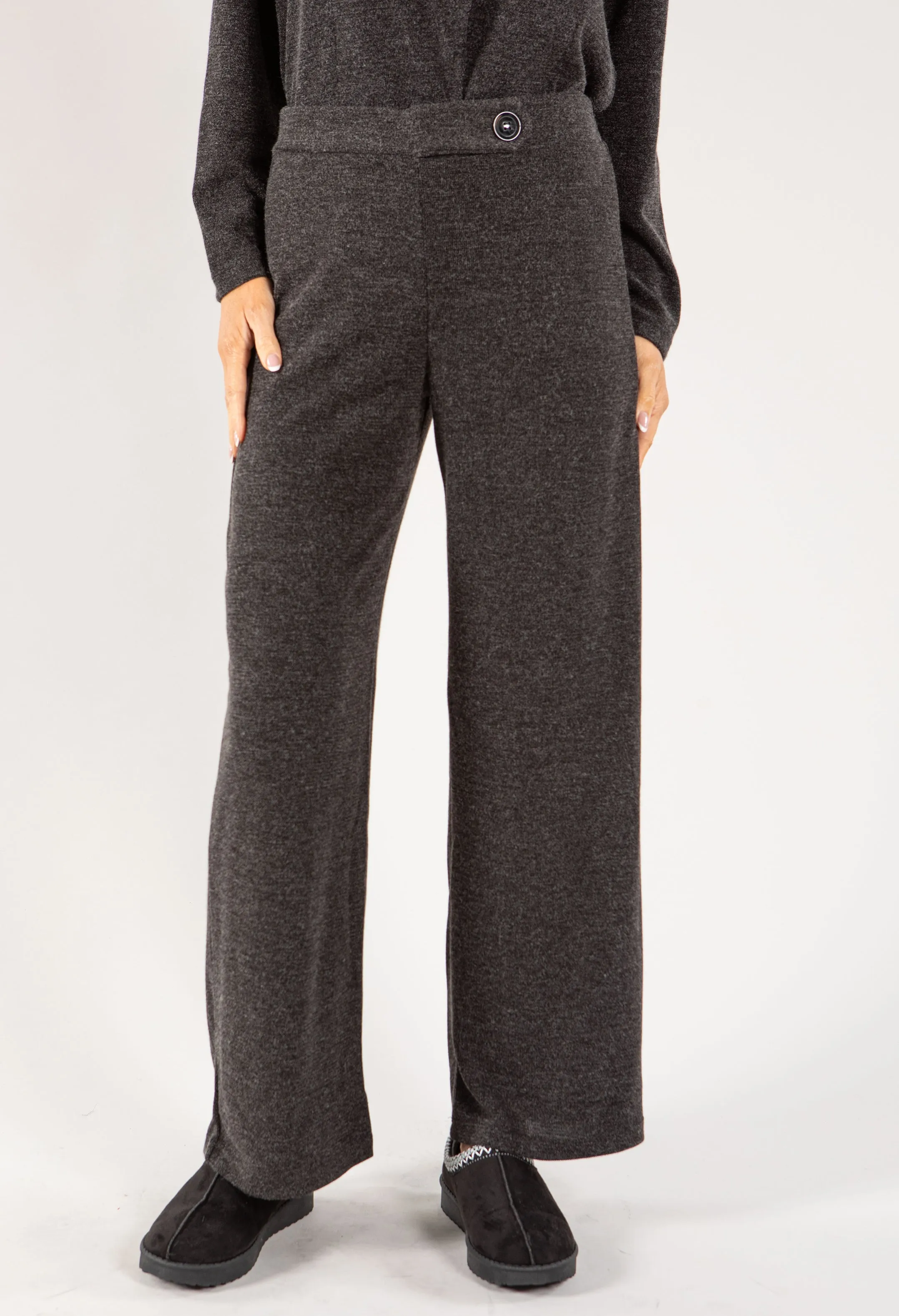 Button Detail Knit Trouser