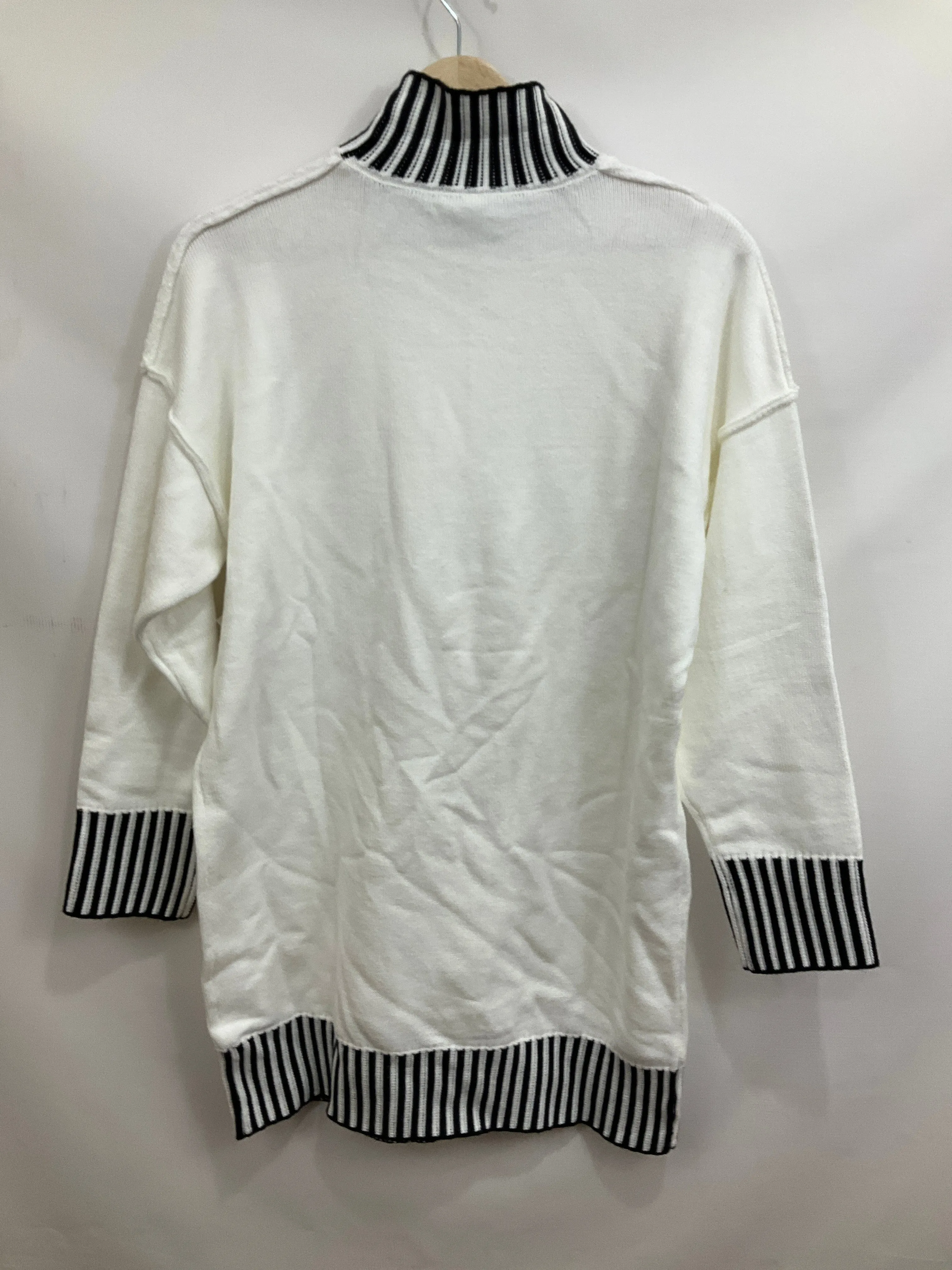 Dress Sweater By Clothes Mentor In White, Size: S