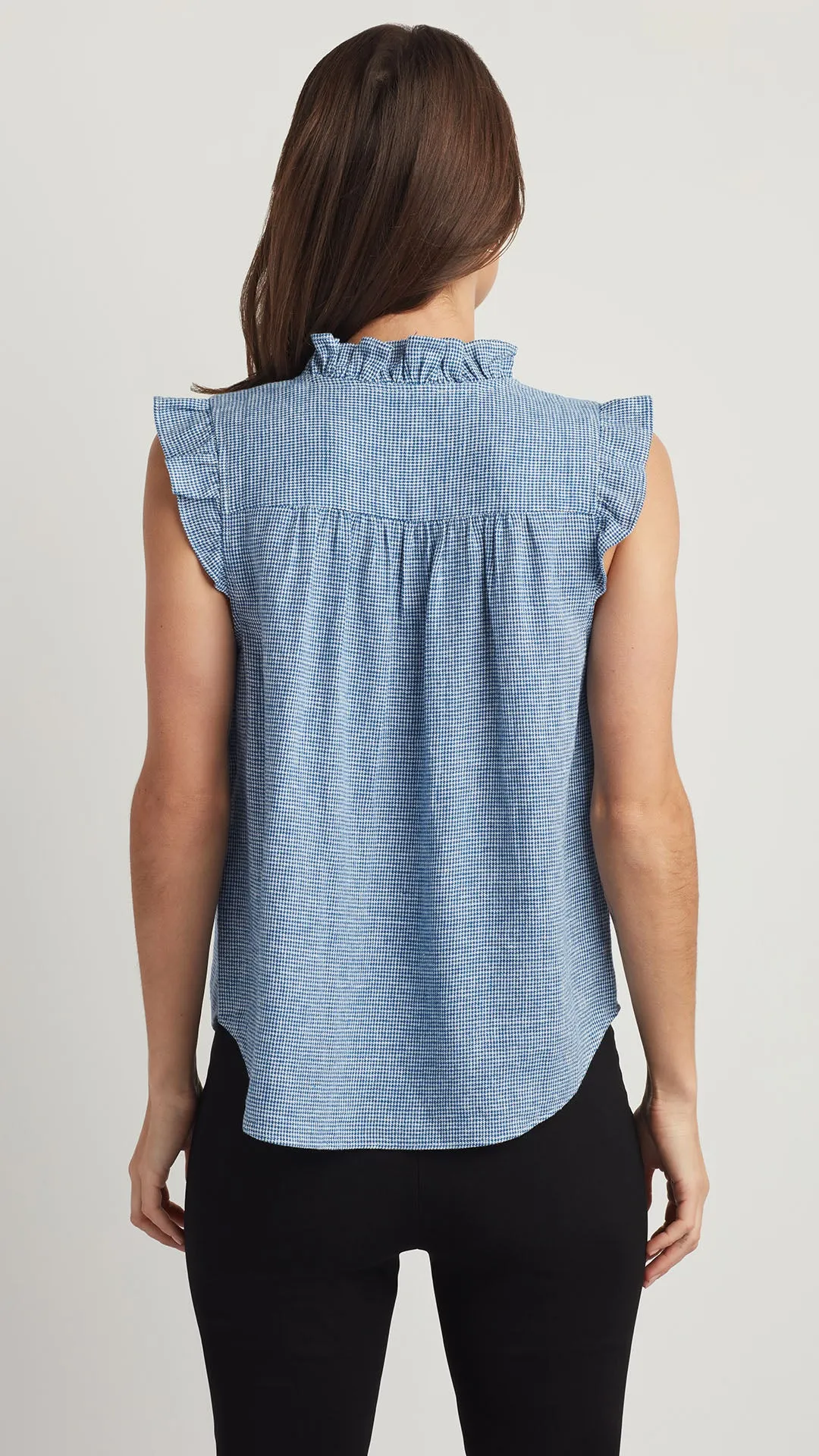 LINEN BLEND RUFFLE TOP