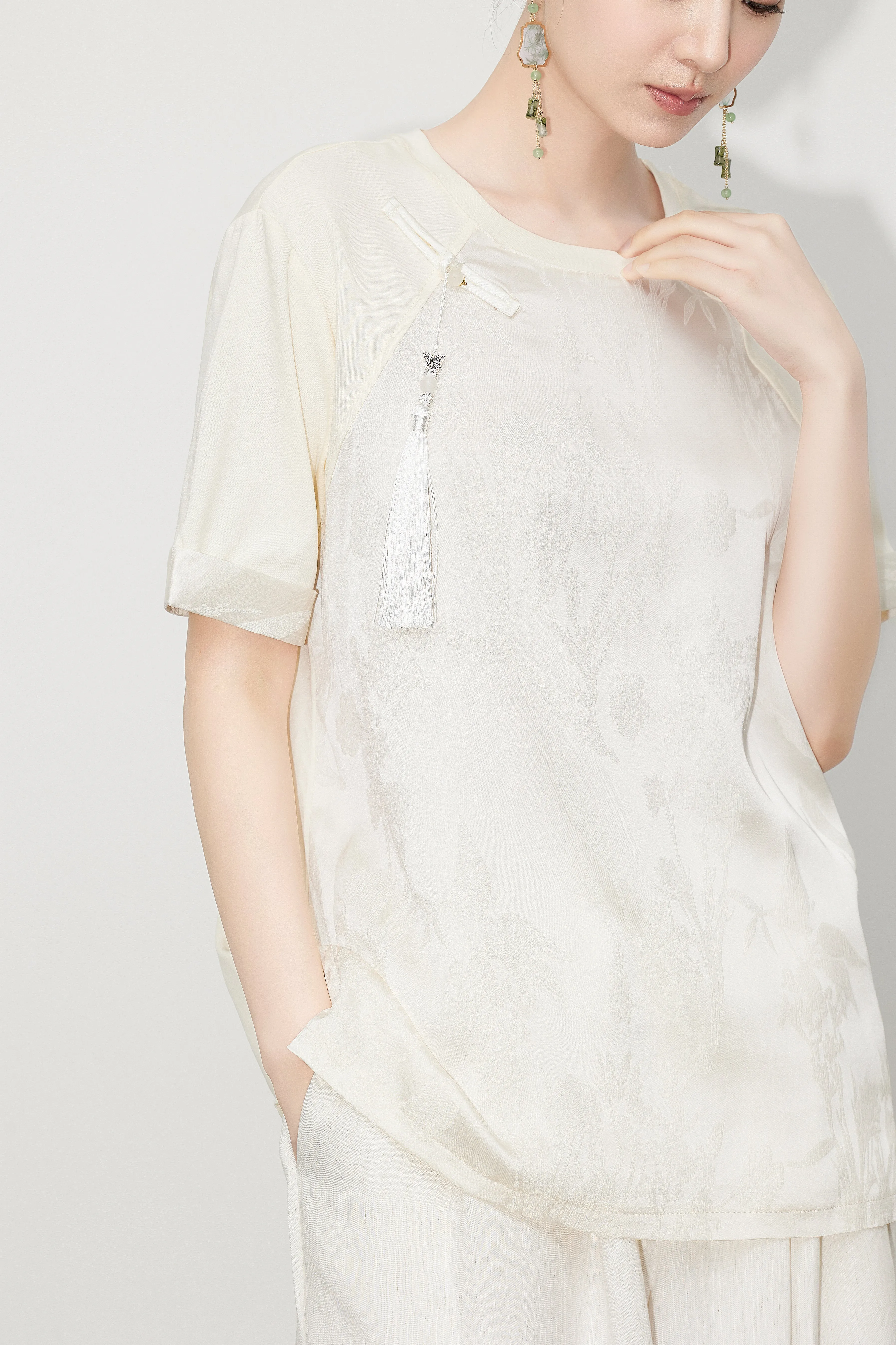 Qing Orient Tassle Knit Tee