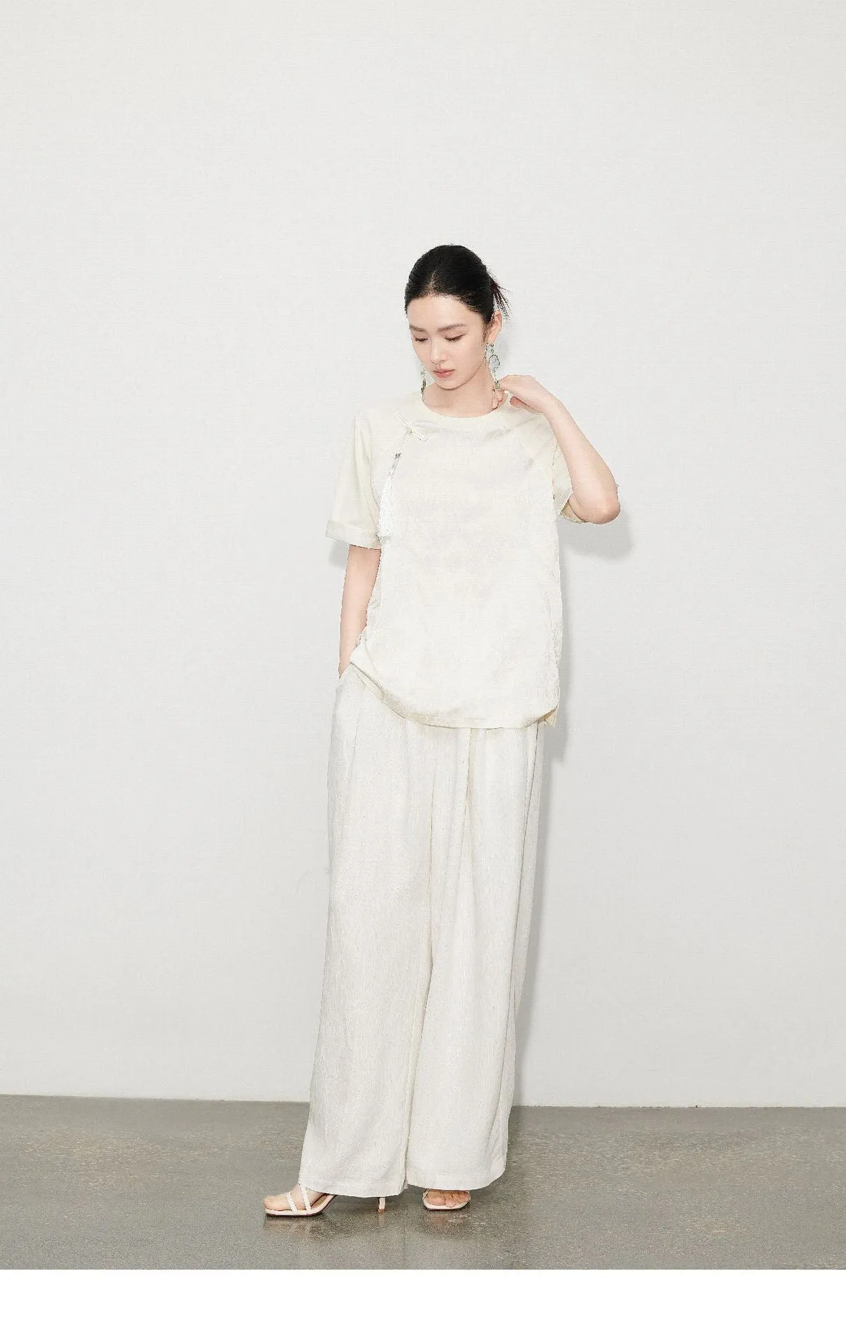 Qing Orient Tassle Knit Tee