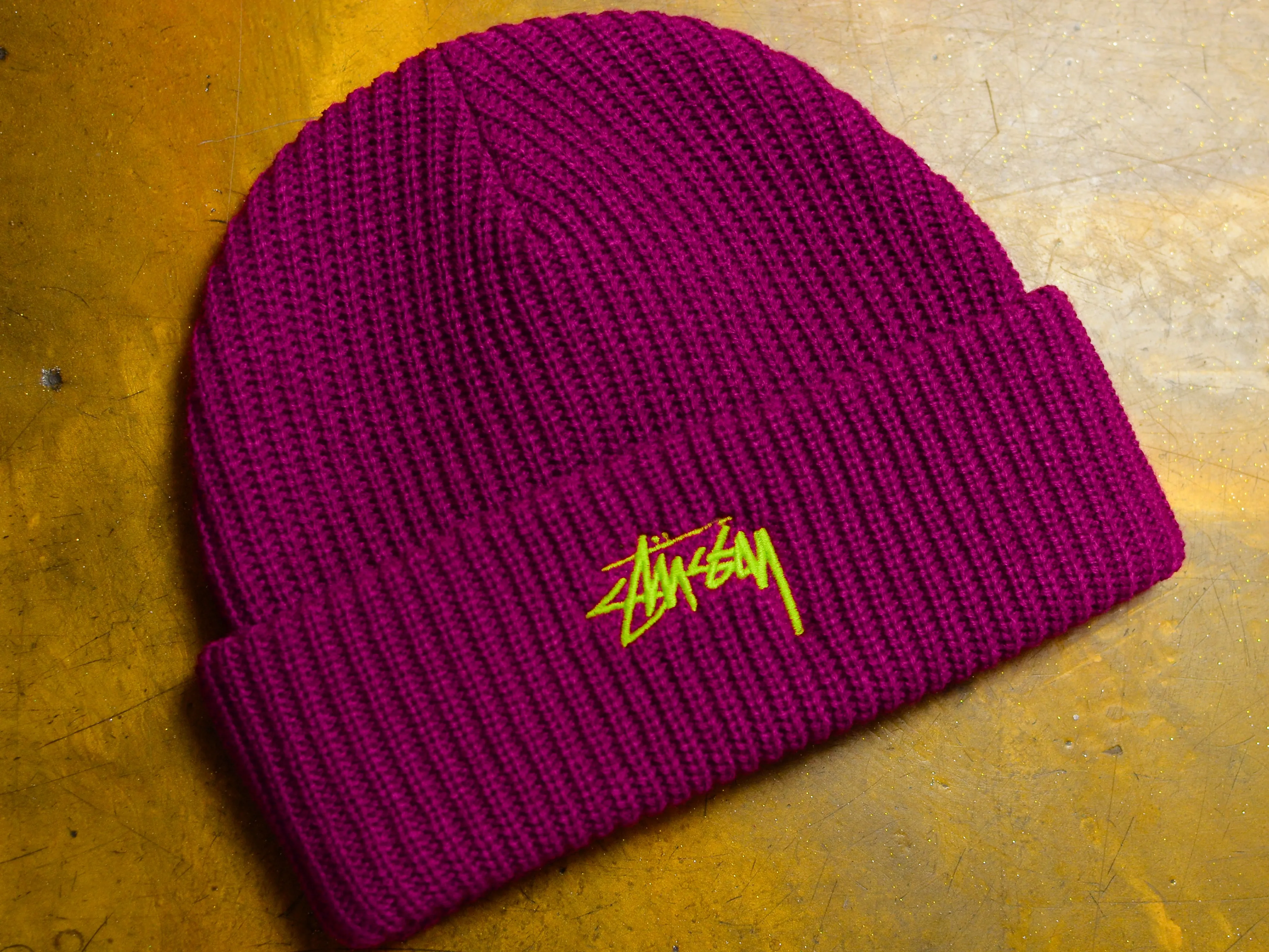 Stock Cuff Beanie - Magenta