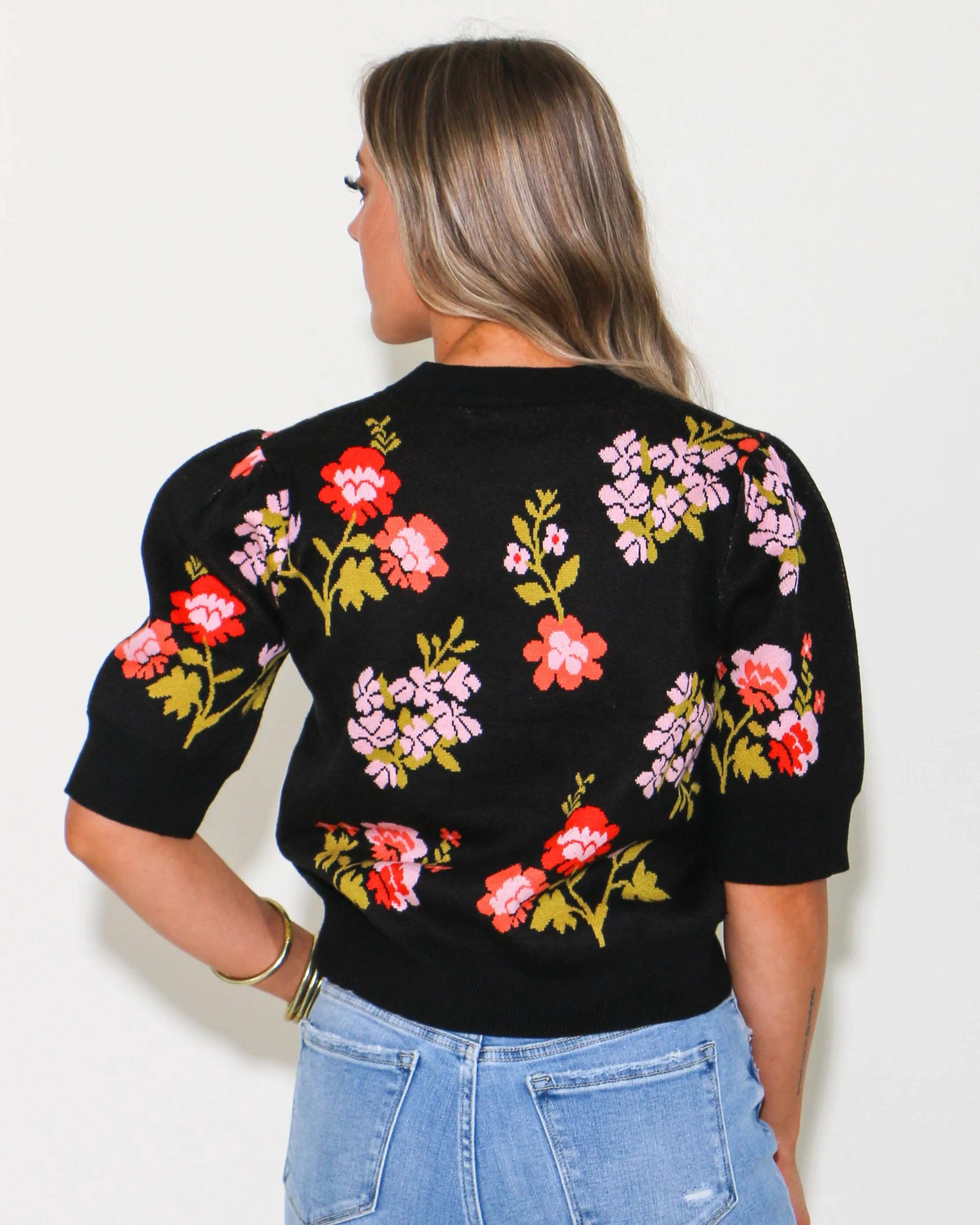 THML Short Sleeve Flower Knit Sweater