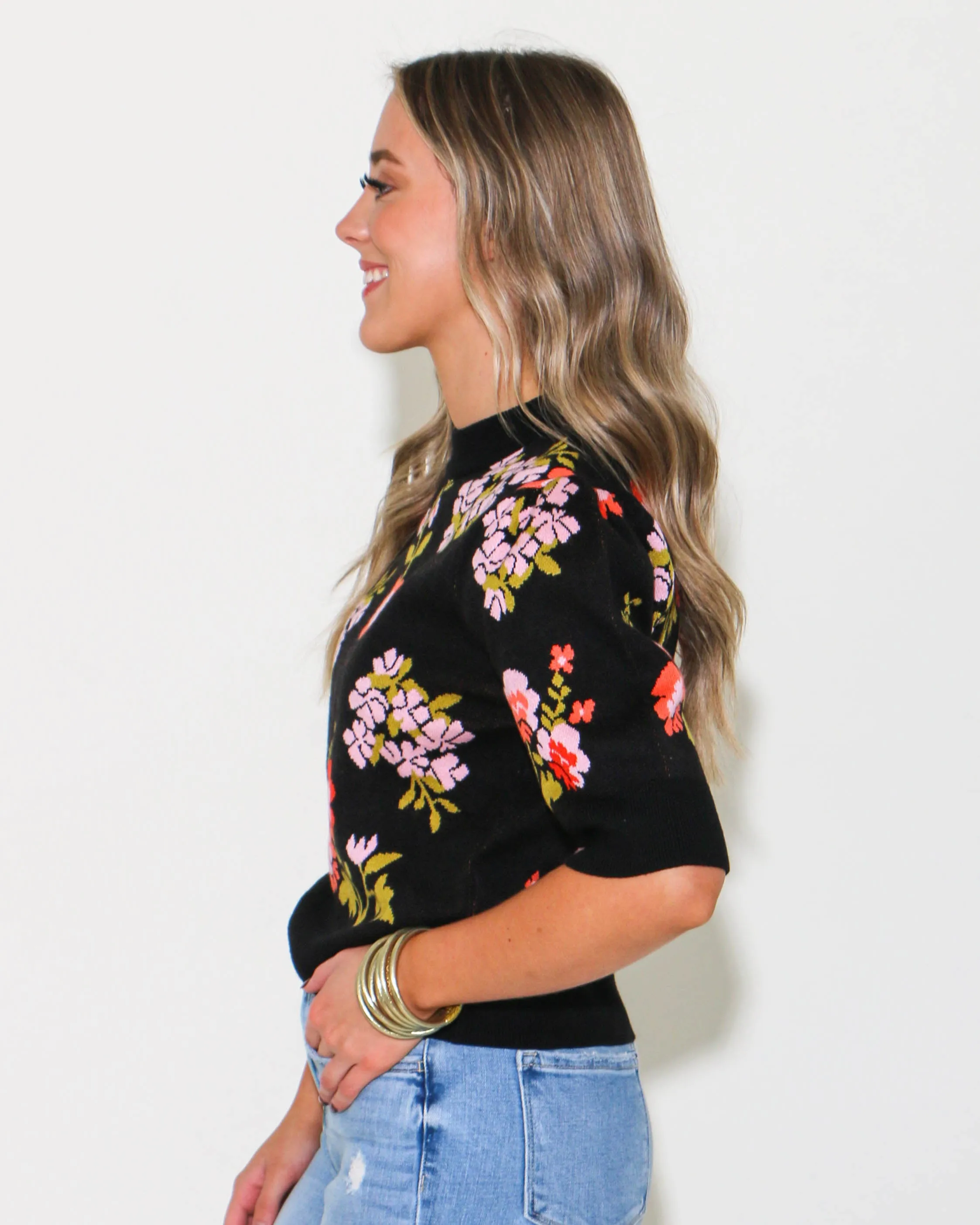 THML Short Sleeve Flower Knit Sweater