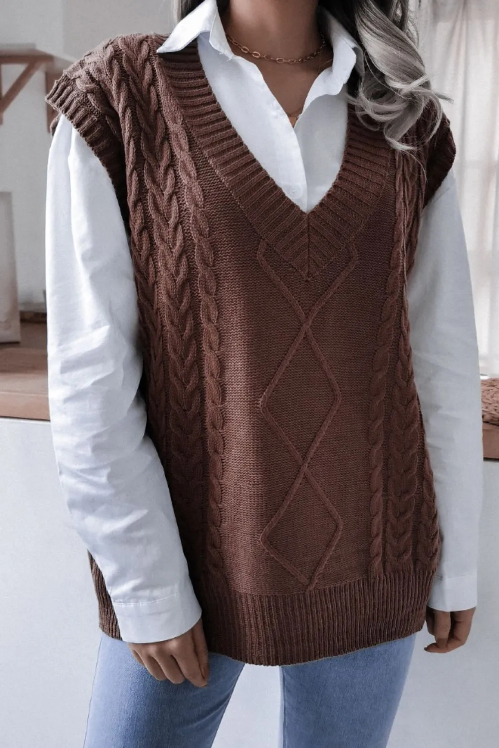 Women Cable-Knit Ribbed V-Neck Sweater Vest